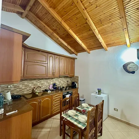 Magnus Apartment